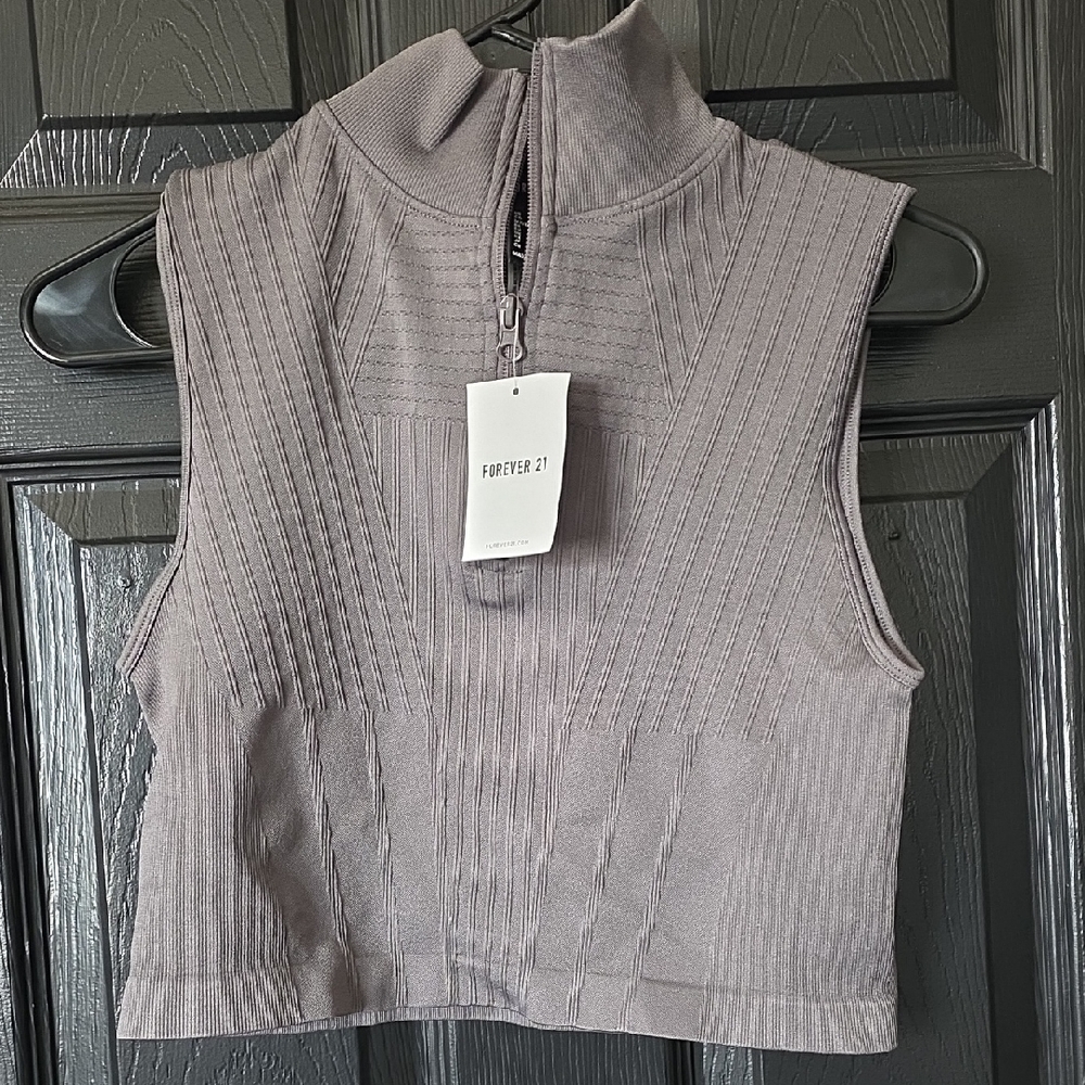Forever 21 Gray Ribbed Crop Top